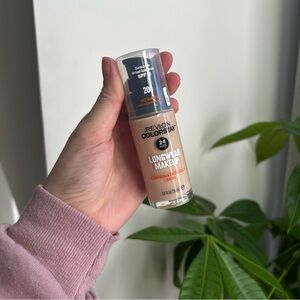 Revlon ColorStay Longwear Makeup - with SPF 15, shade 200